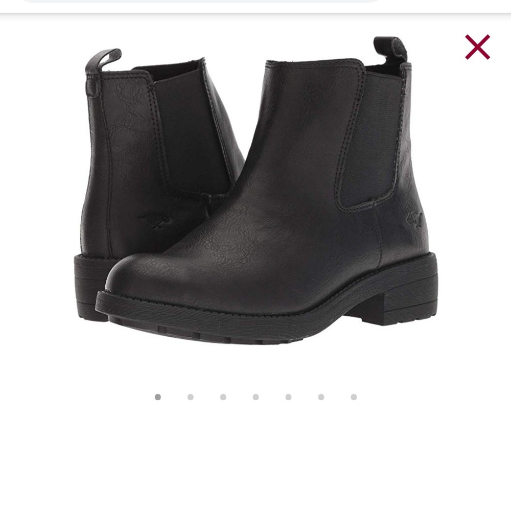 Women's Tessa Chelsea boots from Rocket dog